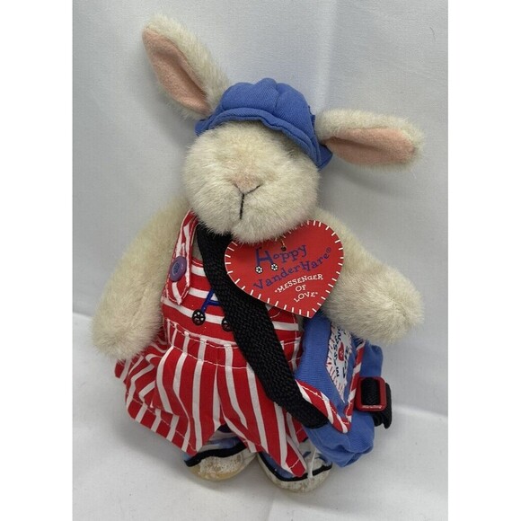 Hoppy VanderHare Messenger of Love Valentine Bunny Muffy Vanderbear 1996 Plush - Picture 2 of 12